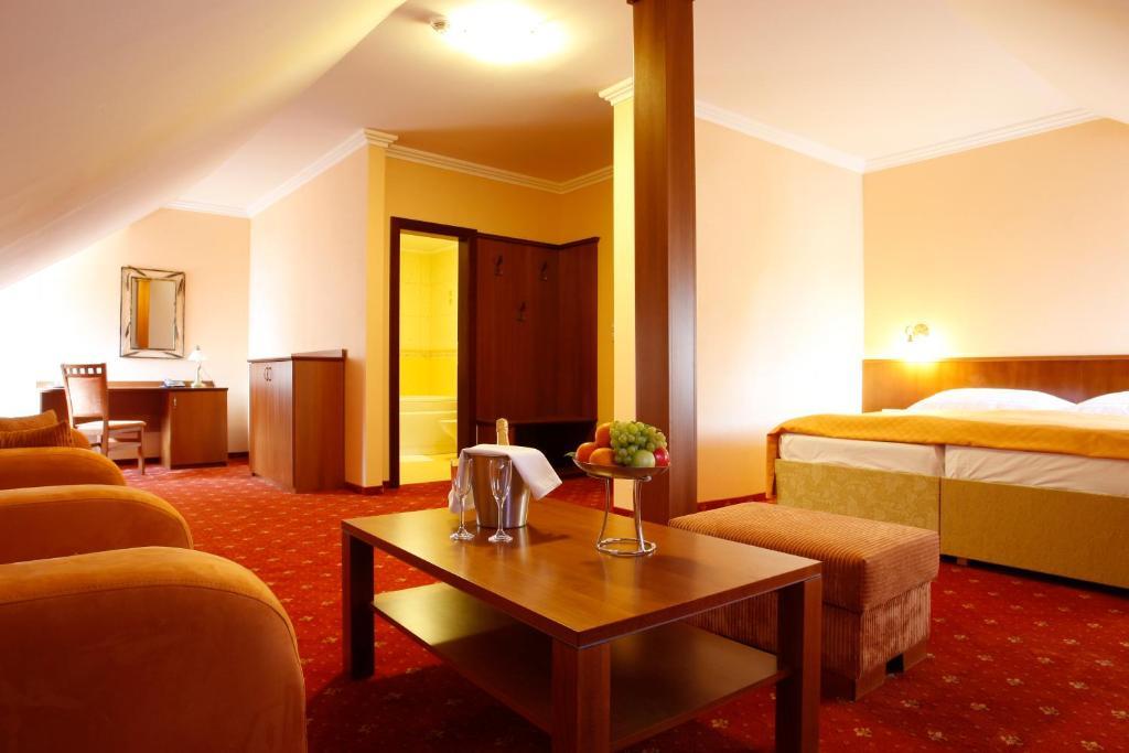 Hotel Majolika Modra Room photo